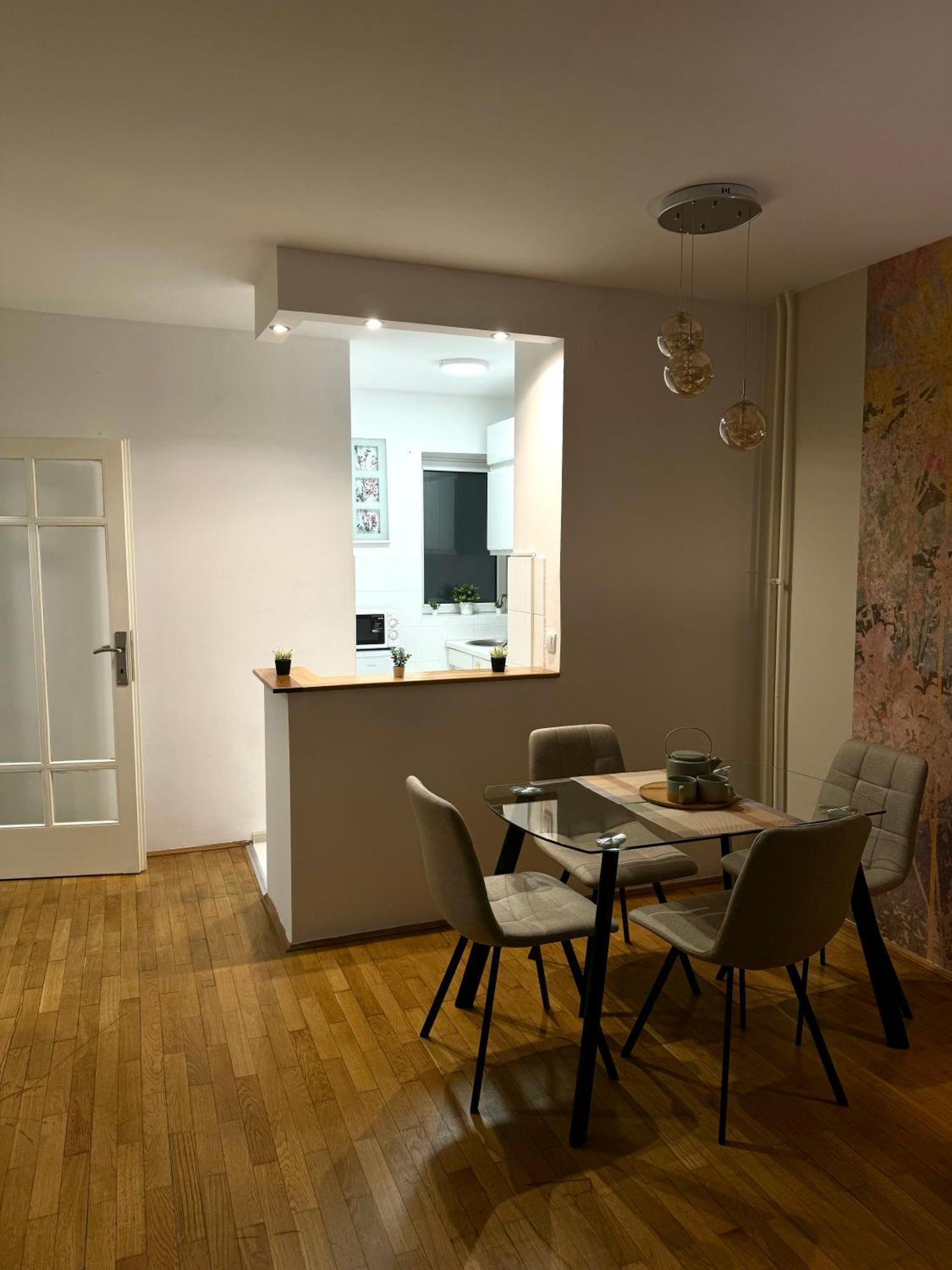 7 Emperors Central Suite Beograd Eksteriør bilde