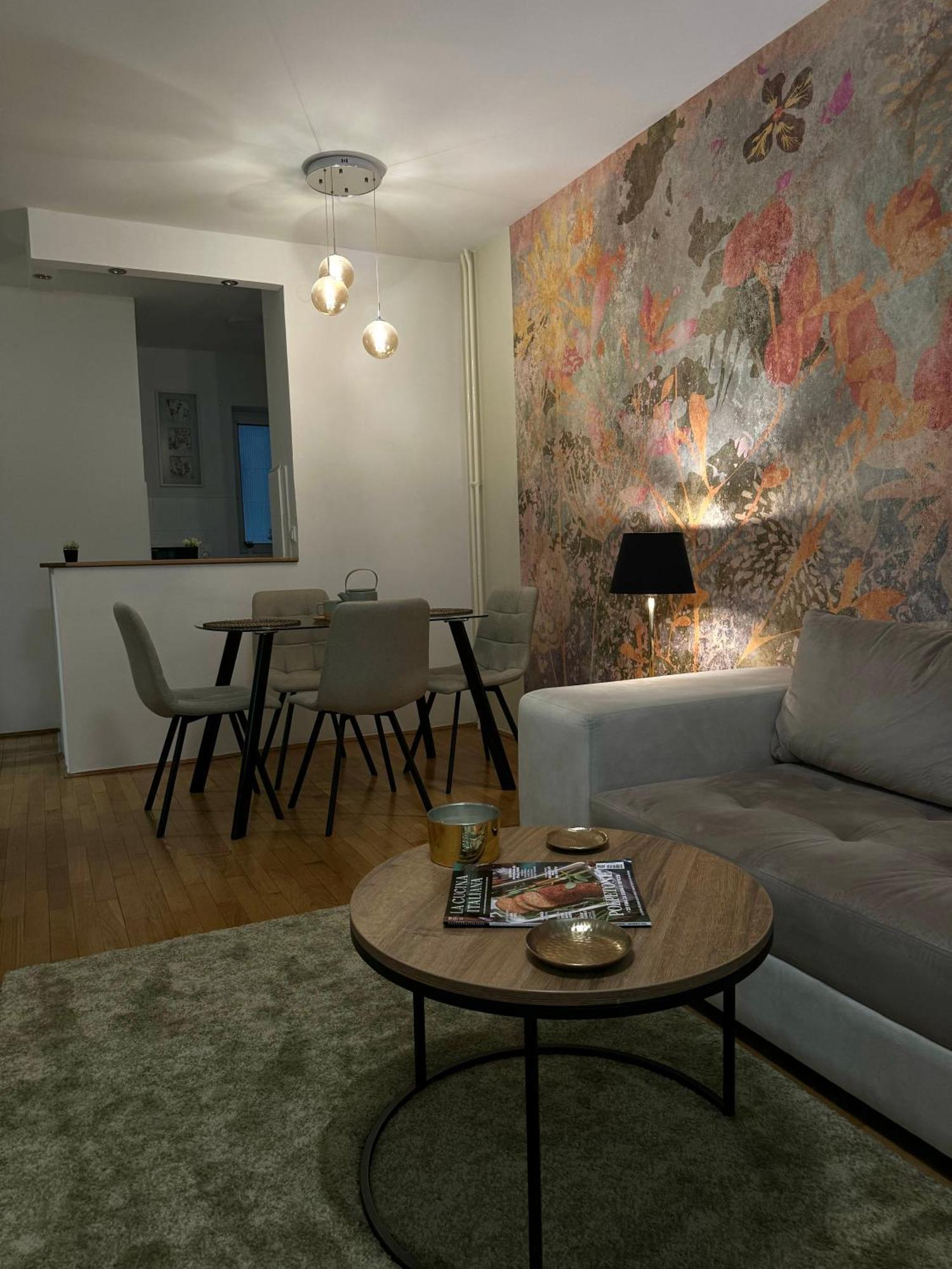 7 Emperors Central Suite Beograd Eksteriør bilde
